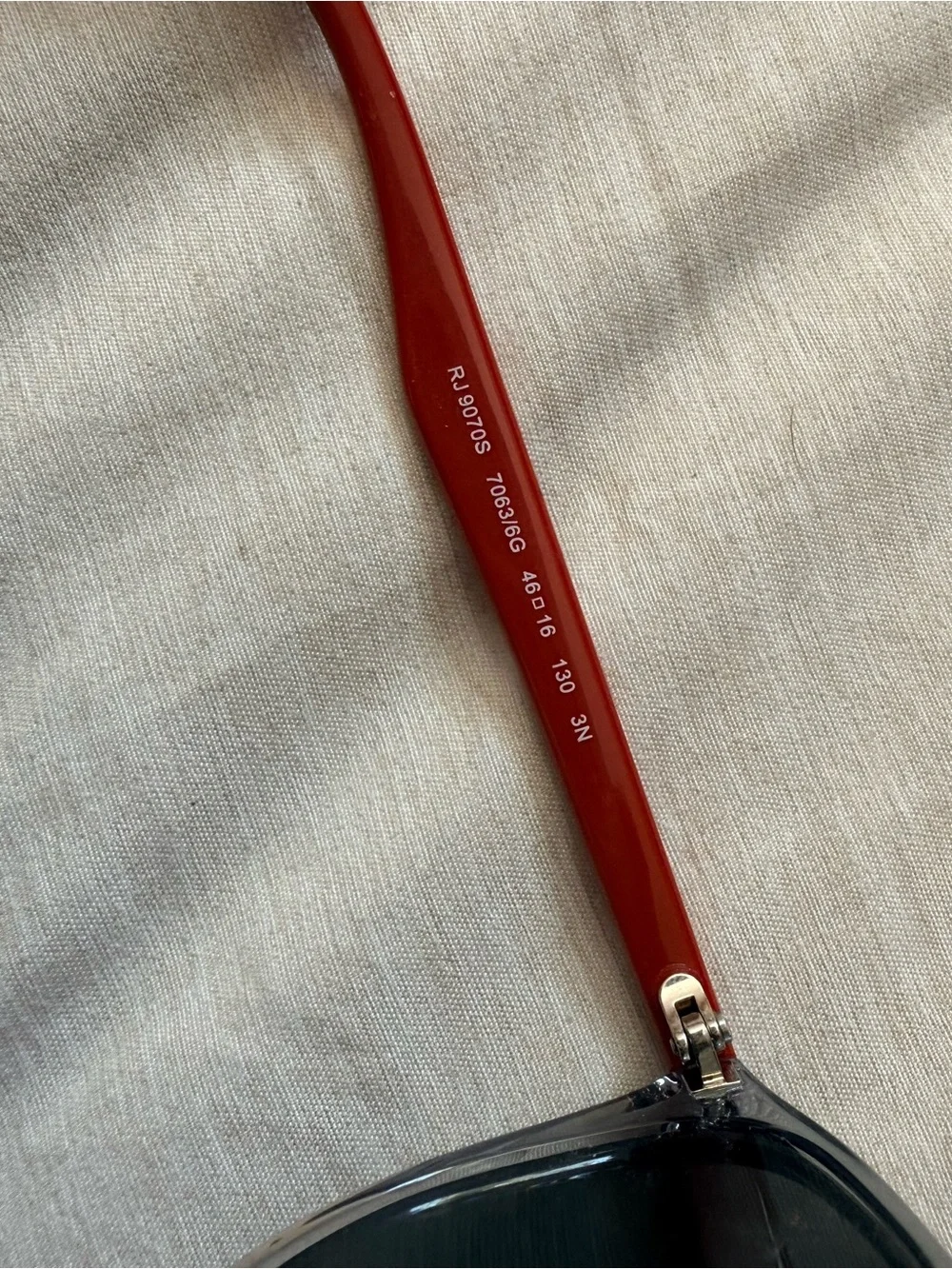 Ray-Ban Kids Round Sunglasses in Gray and Red
